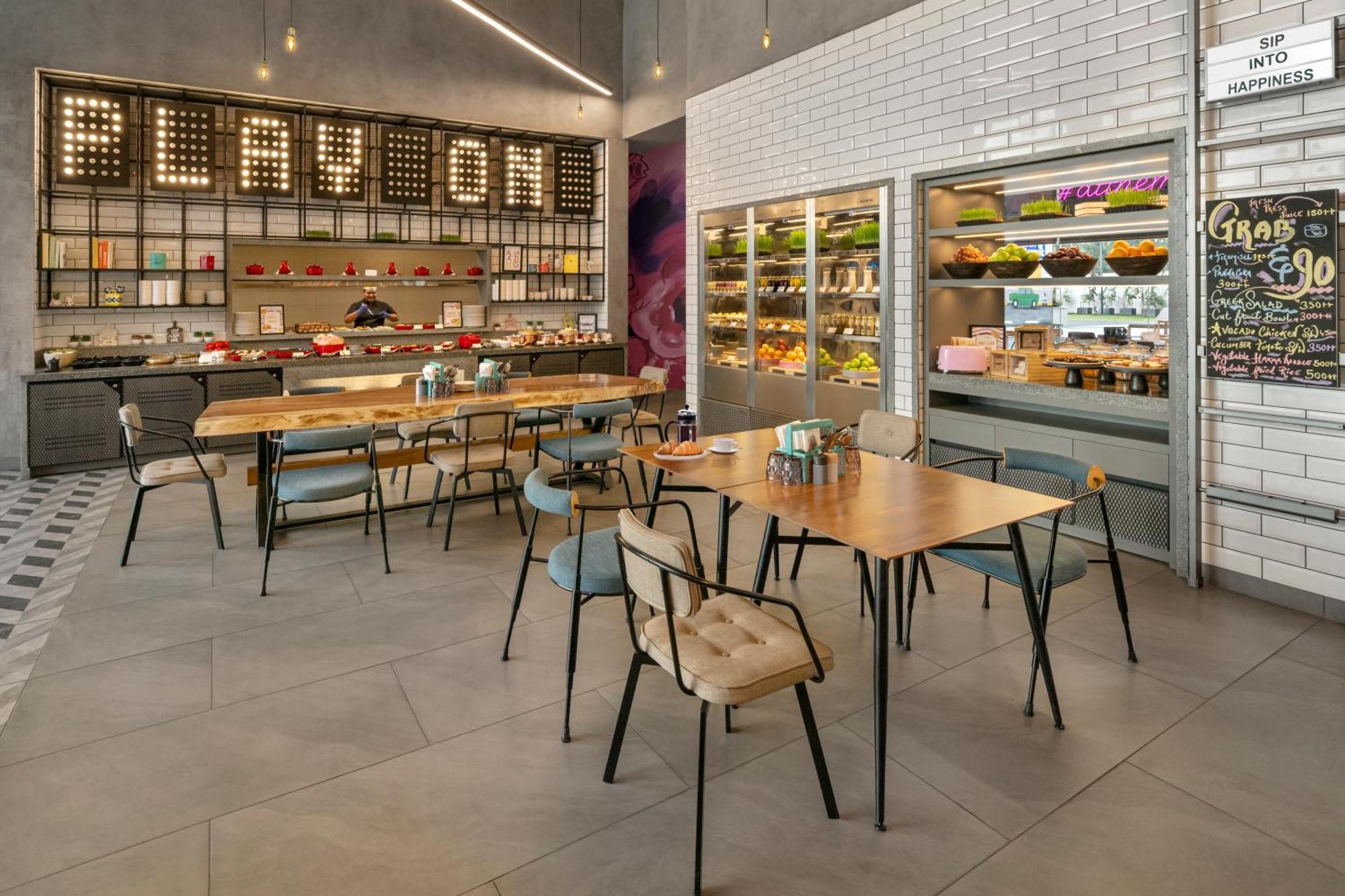 Hotel Moxy Bengaluru Airport Prestige Tech Cloud Devanahalli Exterior foto